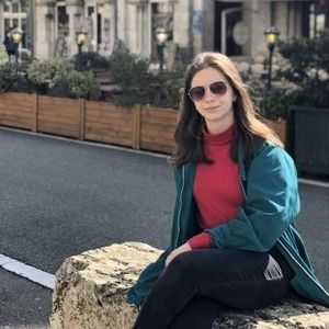 Meet your Posher, Alexandra